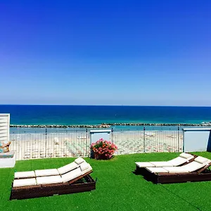Frontemare Hotel apartamentowy